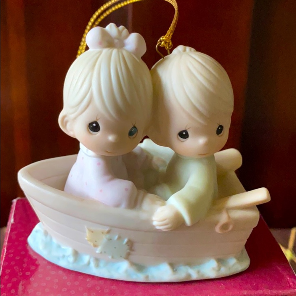 Precious Moments ‘Friends Never Drift Apart’